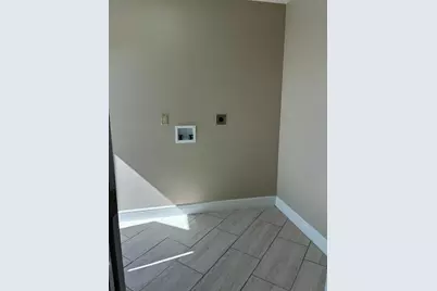 1409 Wishing Well Way, Tampa, FL 33619 - Photo 14