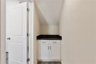 4348 Cambio Gdns Ct, Tampa, FL 33610 - Photo 16