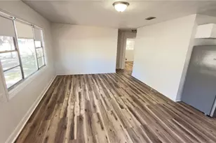 5625 5th St, Zephyrhills, FL 33542 - Photo 14