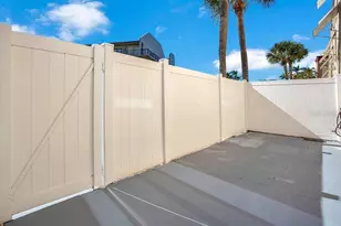 8911 Blind Pass Rd, Saint Pete Beach, FL 33706 - Photo 18