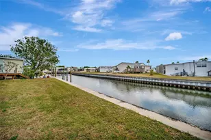 119 E St Johns Way, Apollo Beach, FL 33572 - Photo 38