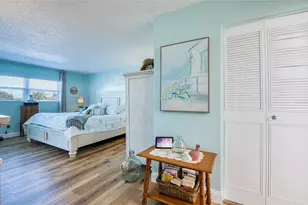 10216 Regal Dr, Largo, FL 33774 - Photo 16