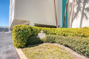 10216 Regal Dr, Largo, FL 33774 - Photo 60