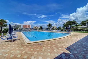 10216 Regal Dr, Largo, FL 33774 - Photo 20