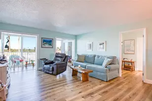 10216 Regal Dr, Largo, FL 33774 - Photo 12