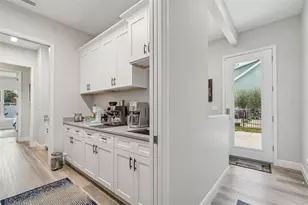 1516 Grandview Dr, Tarpon Springs, FL 34689 - Photo 38