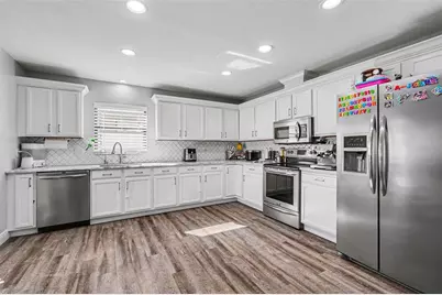 1710 Tallowtree Circle, Valrico, FL 33594 - Photo 16