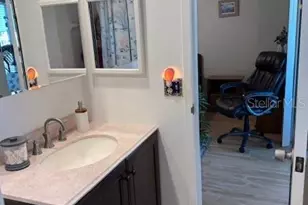 1051 79th Ave N, Saint Petersburg, FL 33702 - Photo 26