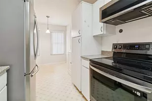 4108 Brentwood Park Cir, Tampa, FL 33624 - Photo 12