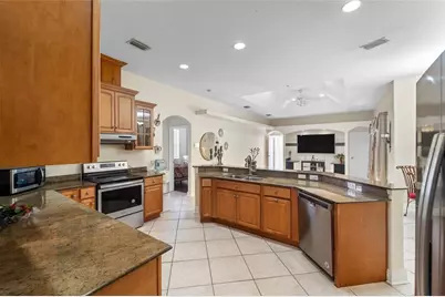 9012 W Flora Street, Tampa, FL 33615 - Photo 10