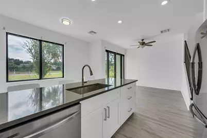 8713 Palm Ranches Place, Tampa, FL 33614 - Photo 10