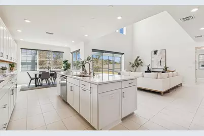 18937 Willowmore Cedar Drive, Lutz, FL 33558 - Photo 20