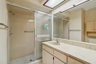 11317 Versailles Ln, Port Richey, FL 34668 - Photo 22