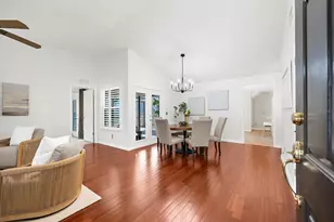 344 Cascade Ln, Palm Harbor, FL 34684 - Photo 4