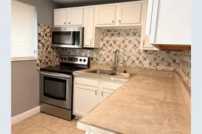 4209 E Hanna Avenue, Tampa, FL 33610 - Photo 6