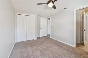 8605 Leighton Dr, Tampa, FL 33614 - Photo 34