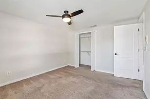 8605 Leighton Dr, Tampa, FL 33614 - Photo 32