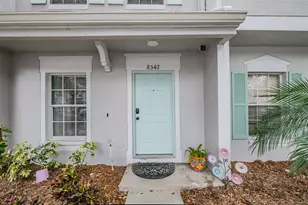 8542 Hunters Key Cir, Tampa, FL 33647 - Photo 2
