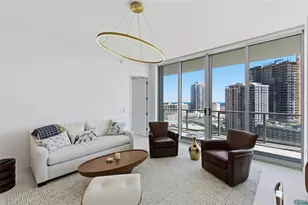 400 Central Ave, Saint Petersburg, FL 33701 - Photo 2