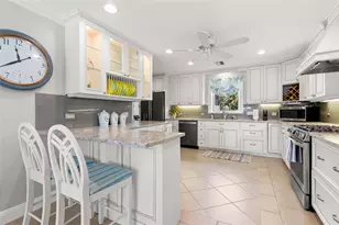 101 Shore Dr, Dunedin, FL 34698 - Photo 18