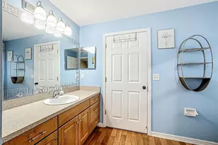 11112 Hidden Breeze Dr, Wimauma, FL 33598 - Photo 10