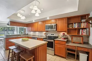 2943 Mayfair Ct, Clearwater, FL 33761 - Photo 12