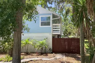 401 Pennsylvania Ave, Crystal Beach, FL 34681 - Photo 42