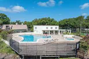 15407 W Pond Woods Dr, Tampa, FL 33618 - Photo 32