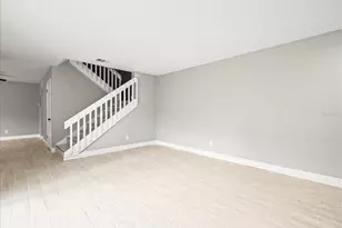 15407 W Pond Woods Dr, Tampa, FL 33618 - Photo 8