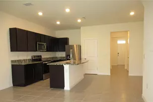 33062 Frosted Clover Wy, Wesley Chapel, FL 33545 - Photo 6