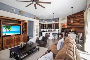 18406 Eastwyck Dr, Tampa, FL 33647 - Photo 12