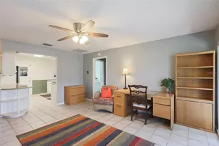 318 Fairside Ct, Sun City Center, FL 33573 - Photo 12