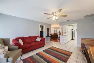 318 Fairside Ct, Sun City Center, FL 33573 - Photo 14