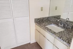 2961 Knights Ave, Tampa, FL 33611 - Photo 12
