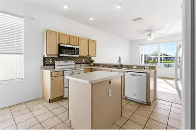 5512 47th Court E, Bradenton, FL 34203 - Photo 10