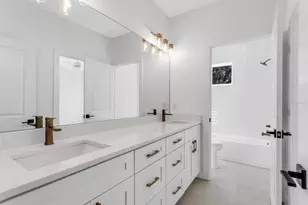 2140 W Chestnut St, Tampa, FL 33607 - Photo 28