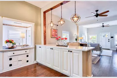 209 35th Avenue N, Saint Petersburg, FL 33704 - Photo 22