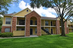 8653 Fancy Finch Dr, Tampa, FL 33614 - Photo 2