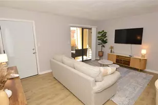 8653 Fancy Finch Dr, Tampa, FL 33614 - Photo 14