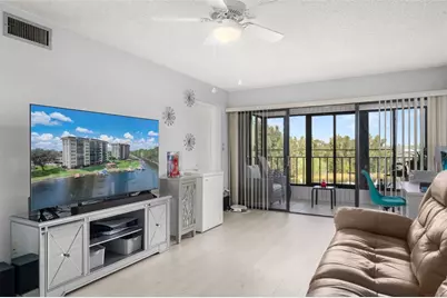 117 Country Club Drive #204, Lake Placid, FL 33852 - Photo 4