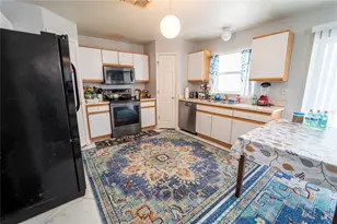 10529 Maronda Dr, Riverview, FL 33578 - Photo 10