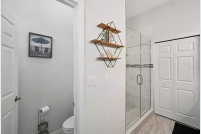 154 E Spruce Street, Tarpon Springs, FL 34689 - Photo 18