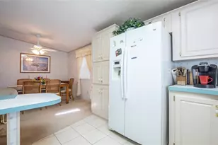 428 Pelican Dr S, Oldsmar, FL 34677 - Photo 20