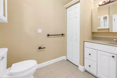 546 26th Avenue N, Saint Petersburg, FL 33704 - Photo 22