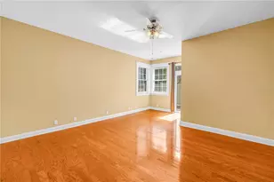 546 26th Ave N, Saint Petersburg, FL 33704 - Photo 18