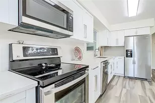 1700 S Miller Rd, Valrico, FL 33594 - Photo 28