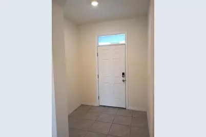 34346 Redwood Dawn Lane, Wesley Chapel, FL 33543 - Photo 4