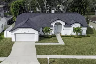 2617 Bellhurst Dr, Dunedin, FL 34698 - Photo 2