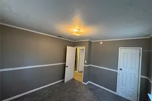 2107 E Crawford St, Tampa, FL 33610 - Photo 8