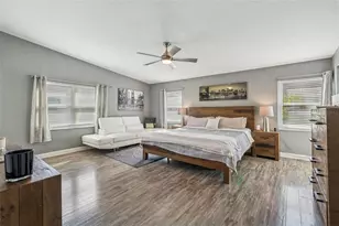 1117 Pinellas Bayway S, Saint Petersburg, FL 33715 - Photo 18